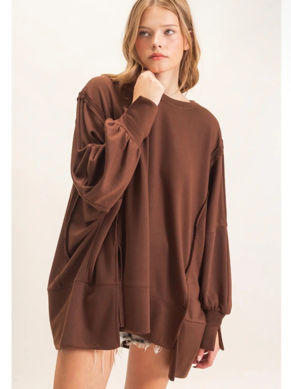 Relaxed Oversized Crewneck Sweater in Brown